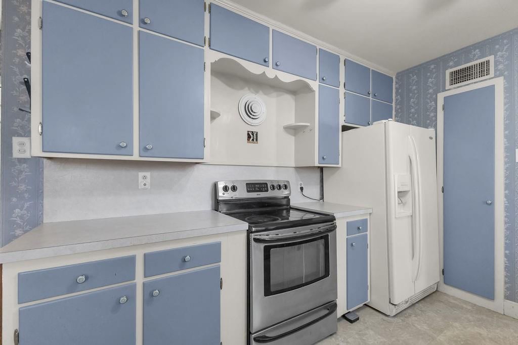 3405 Gene Field Road — photo 13
