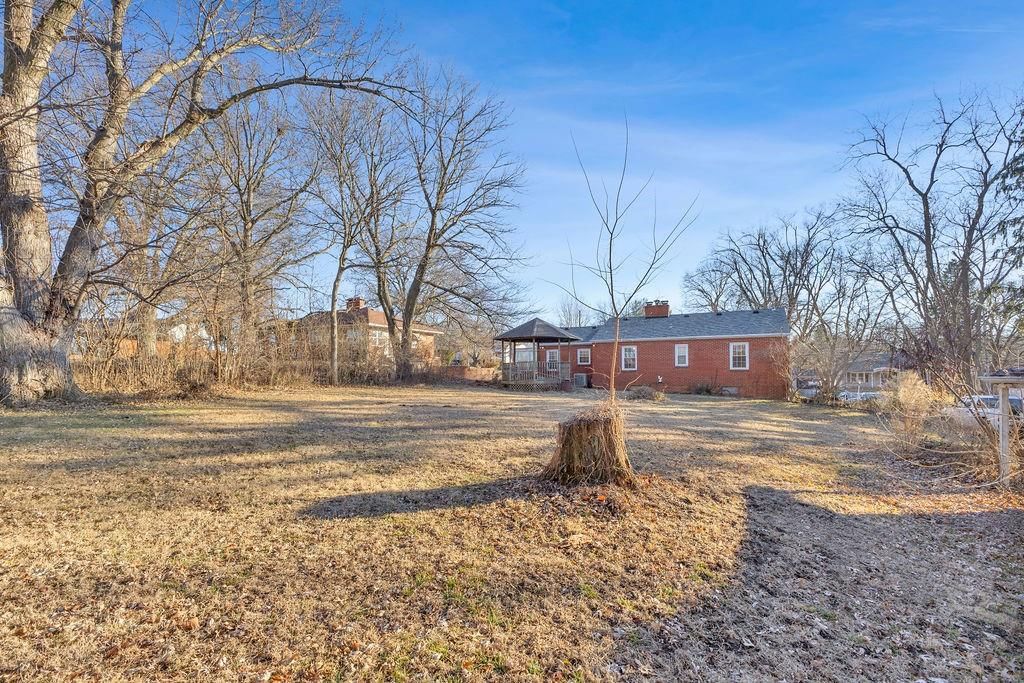 3405 Gene Field Road — photo 32