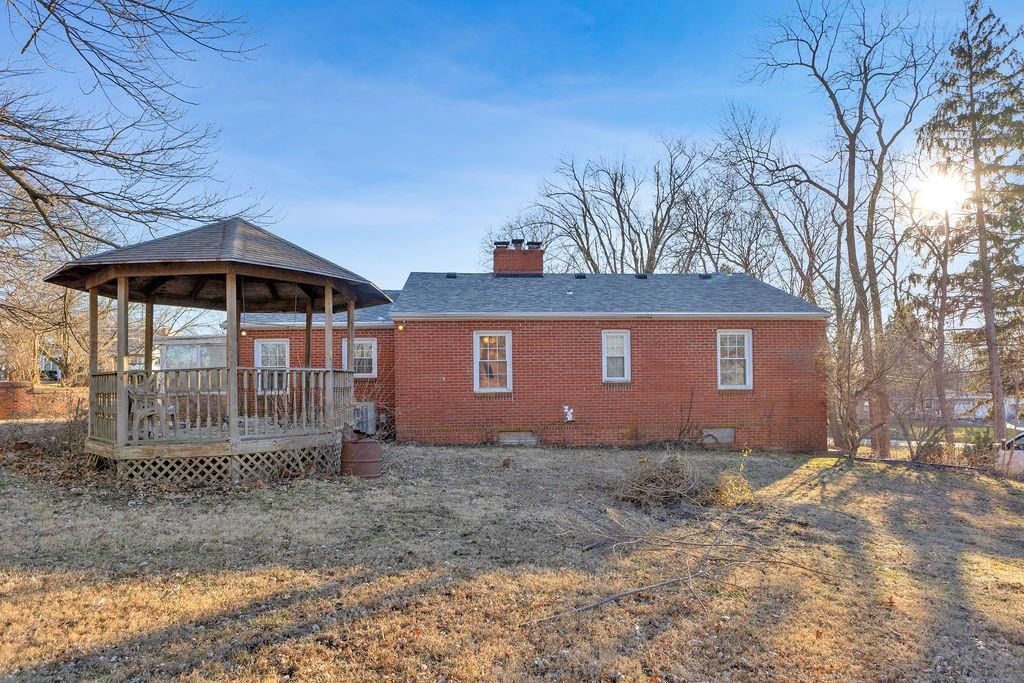 3405 Gene Field Road — photo 33