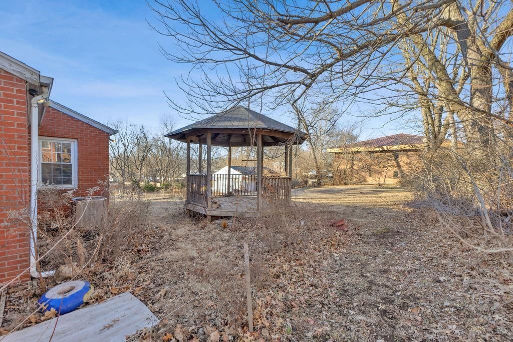 3405 Gene Field Road — photo 34
