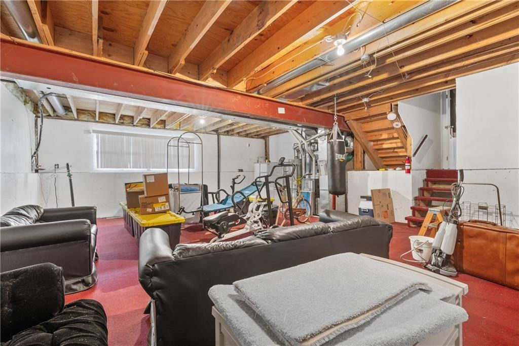 2515 E 10th Street — photo 32
