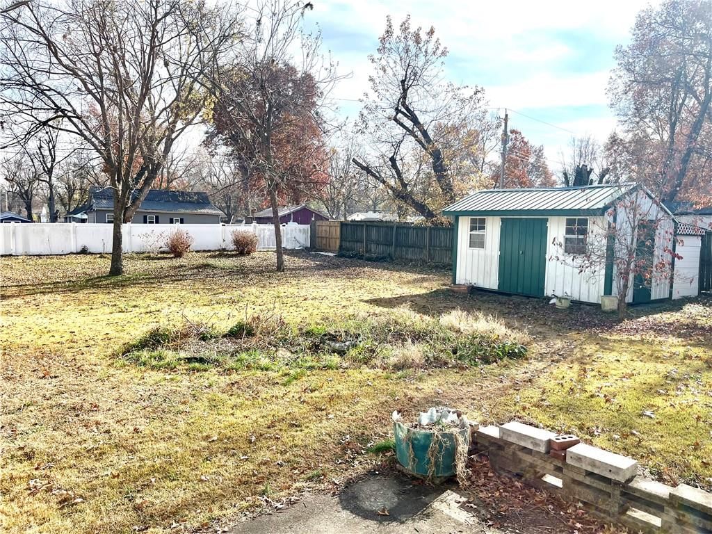 1128 N Clay Street — photo 17
