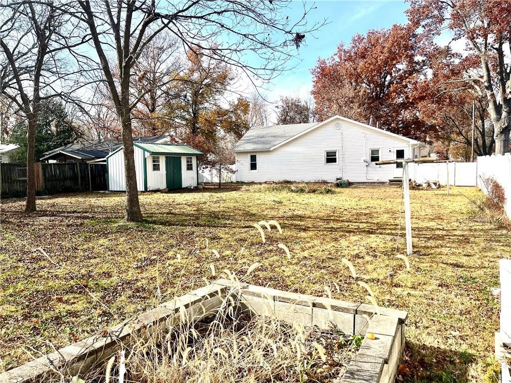 1128 N Clay Street — photo 22