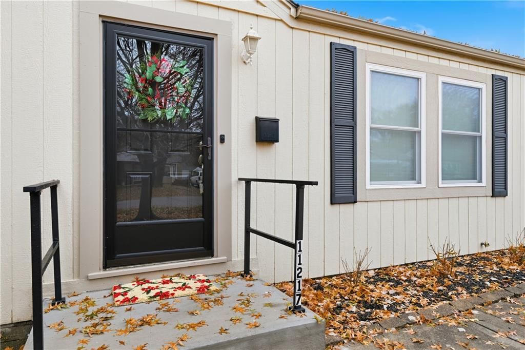 11217 W 69TH Terrace, Shawnee, KS