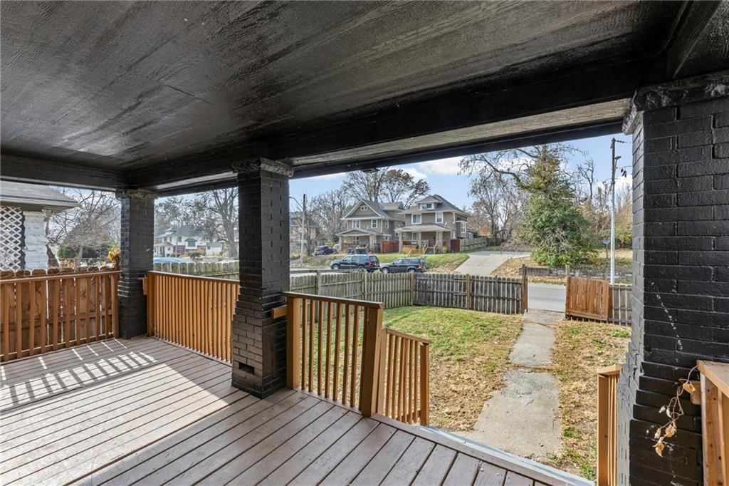3509 Brooklyn Avenue — photo 5