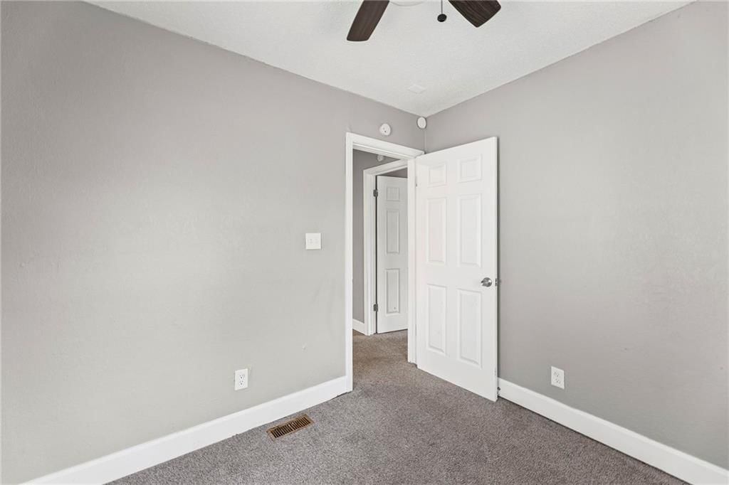 3509 Brooklyn Avenue — photo 17