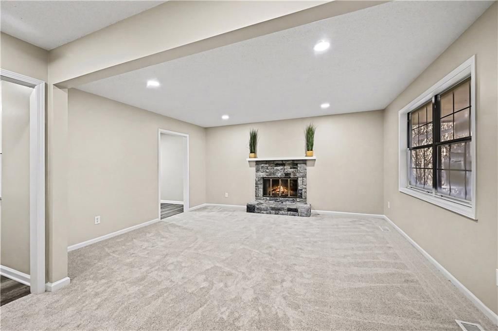 6436 N Jarboe Street — photo 5