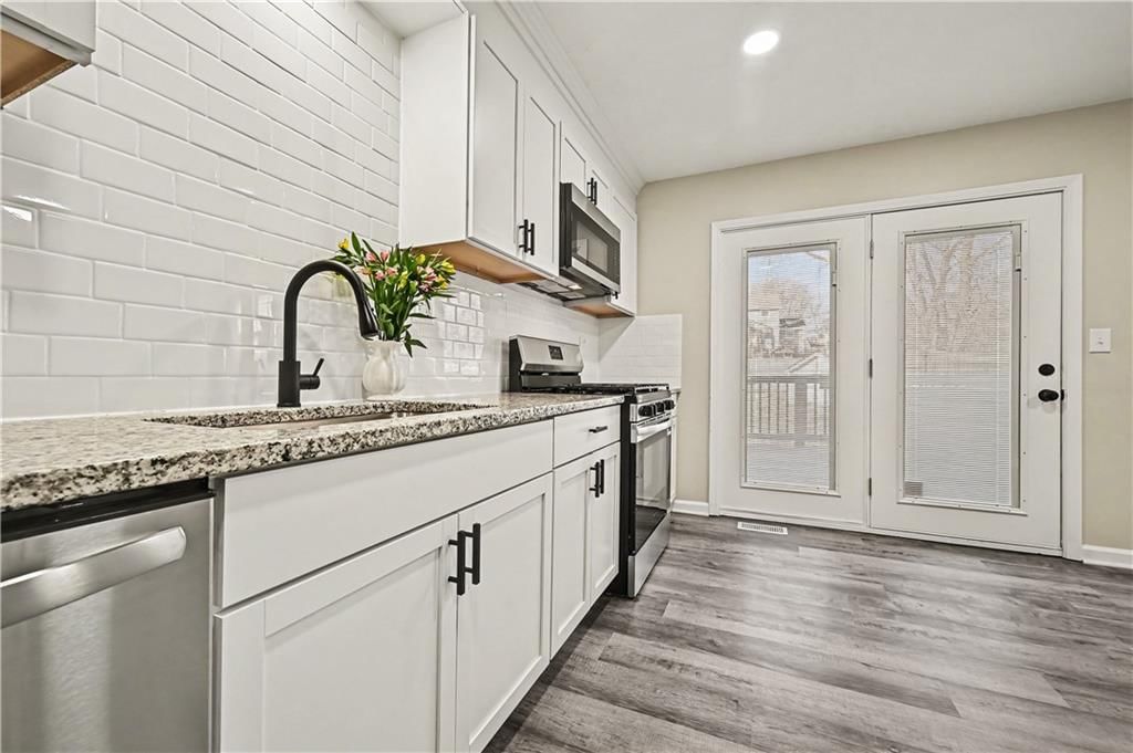 6436 N Jarboe Street — photo 8