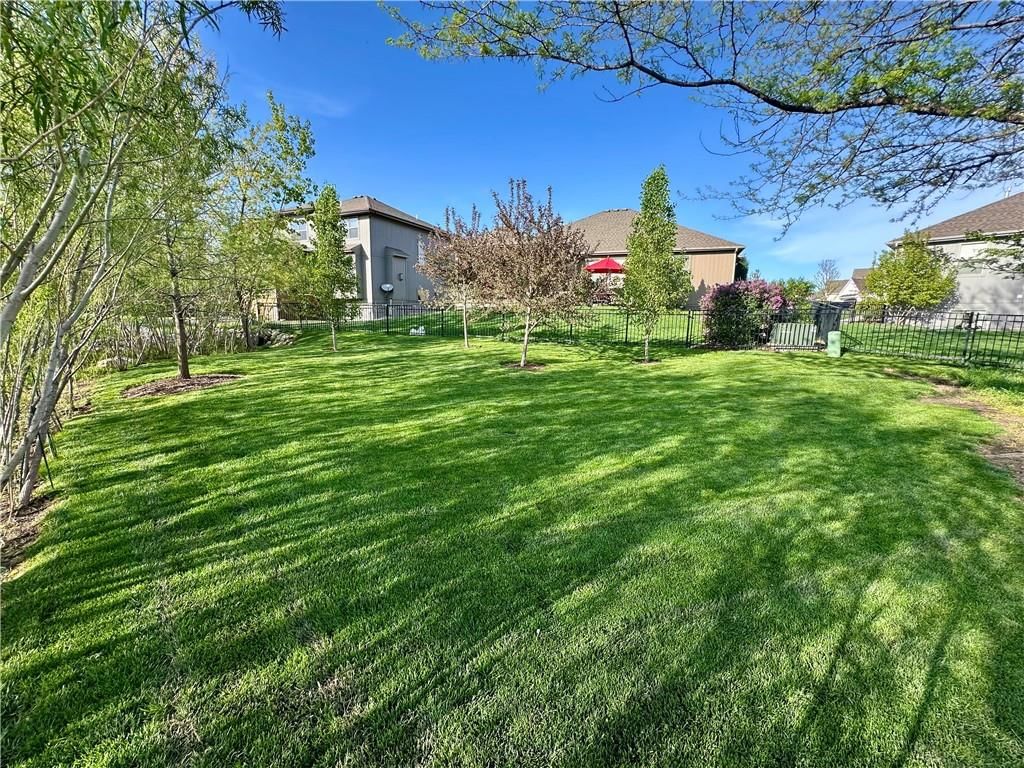 16576 S Summertree Lane — photo 52