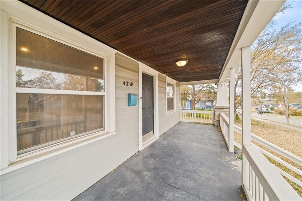 4338 Indiana Avenue — photo 4