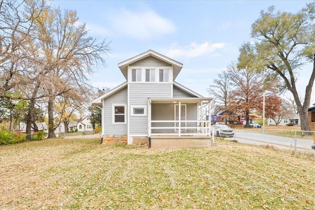 4338 Indiana Avenue — photo 24