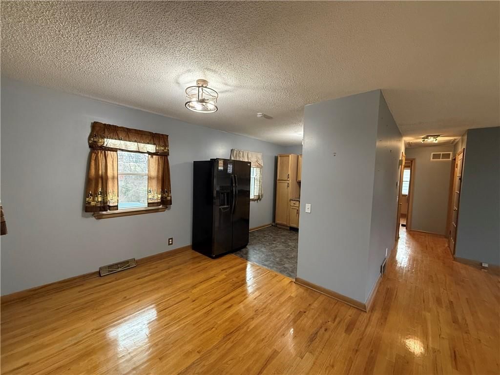 1605 Poplar Street — photo 10