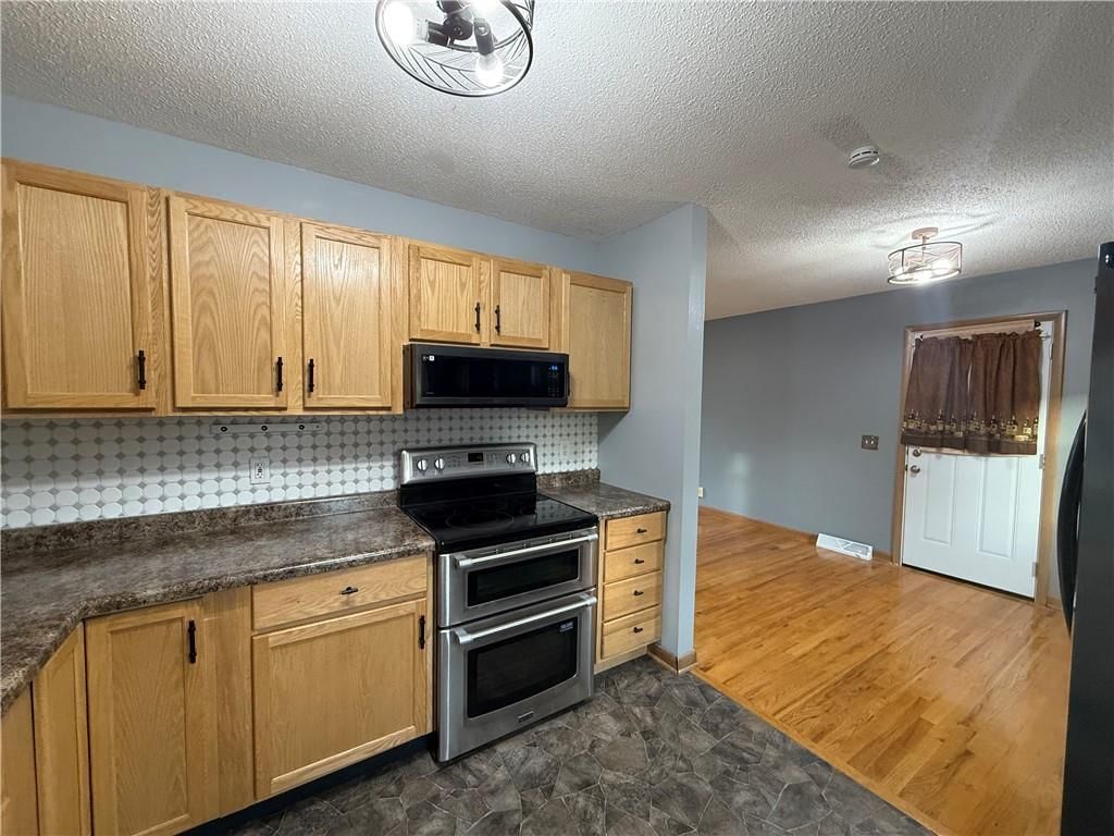 1605 Poplar Street — photo 13