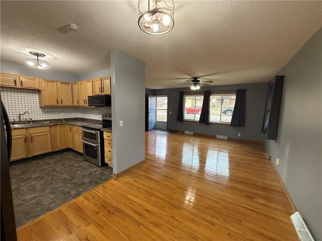 1605 Poplar Street — photo 14