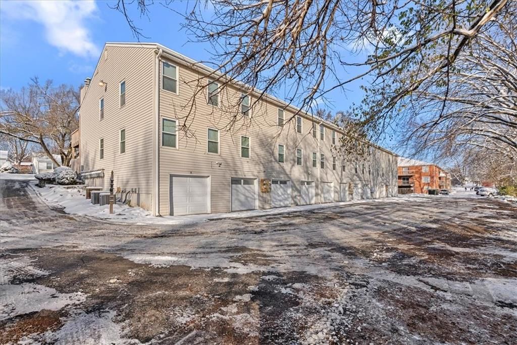 8333 Lowell Avenue — photo 22