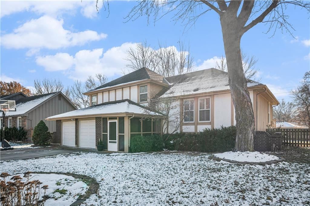 1121 NE Oak Tree Drive — photo 3