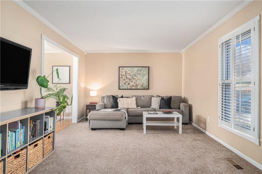 1121 NE Oak Tree Drive — photo 6