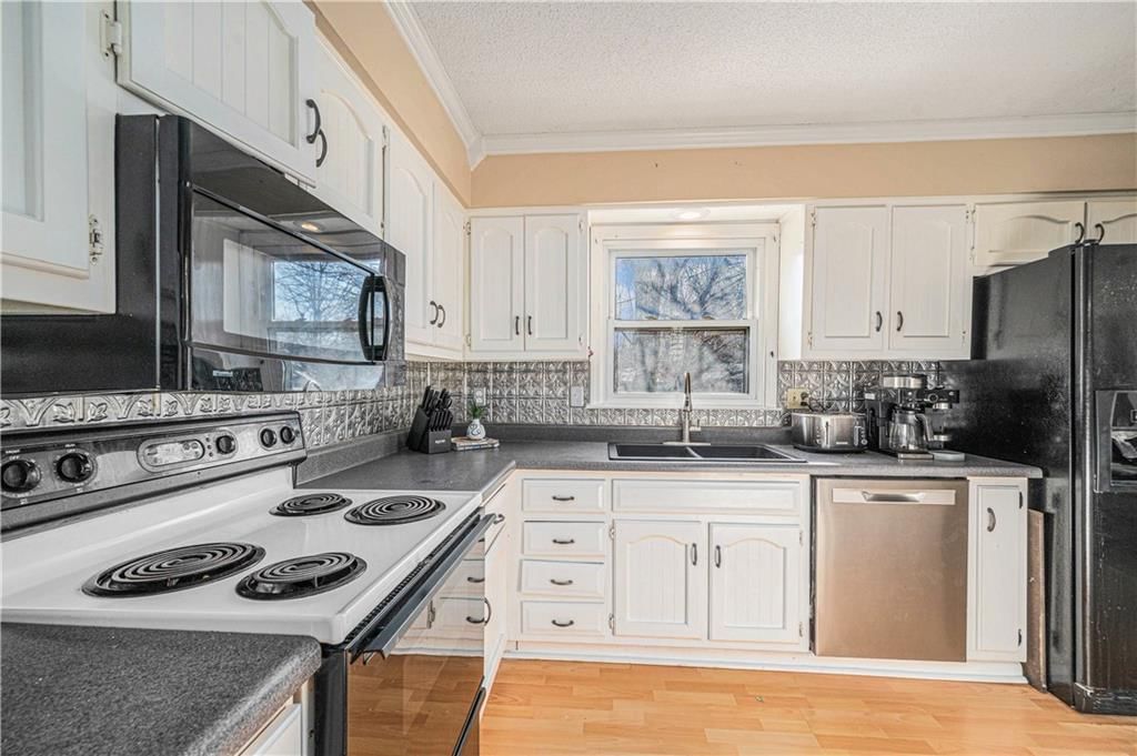 1121 NE Oak Tree Drive — photo 13