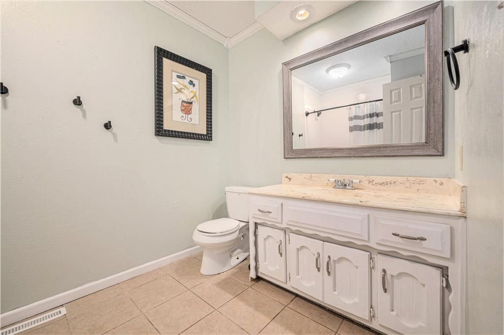 1121 NE Oak Tree Drive — photo 24