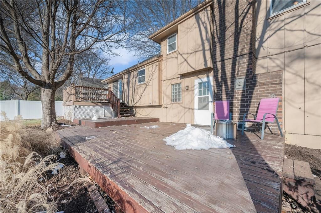 1121 NE Oak Tree Drive — photo 29