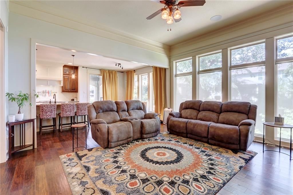 1316 NE Kenwood Drive — photo 9