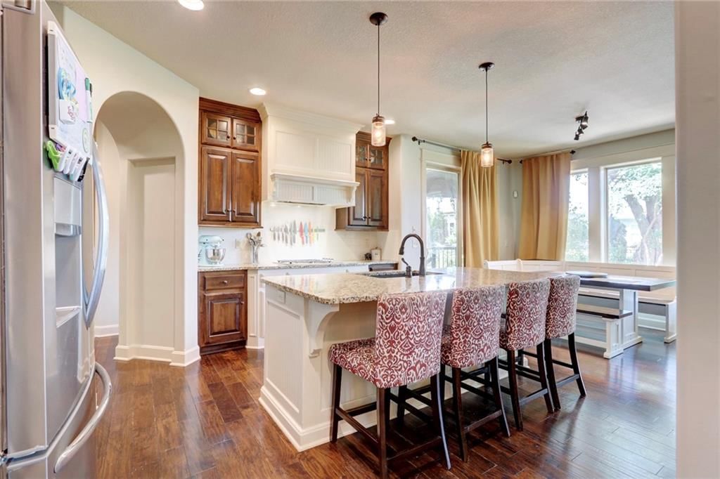 1316 NE Kenwood Drive — photo 12