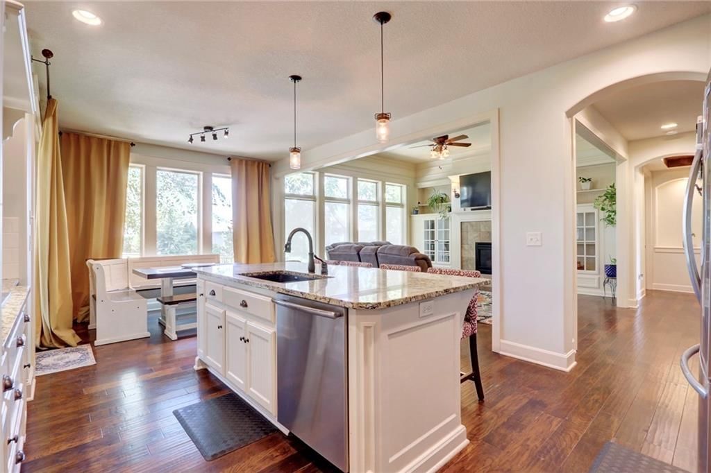 1316 NE Kenwood Drive — photo 13