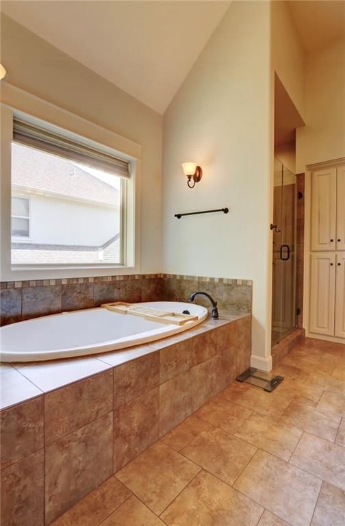 1316 NE Kenwood Drive — photo 23