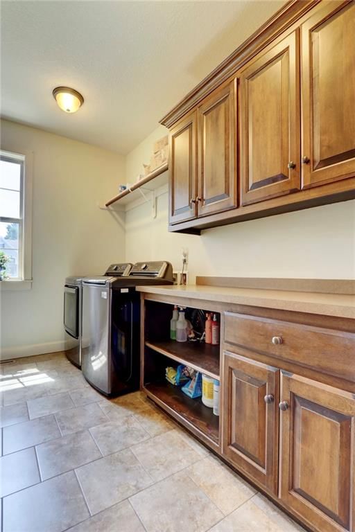 1316 NE Kenwood Drive — photo 28