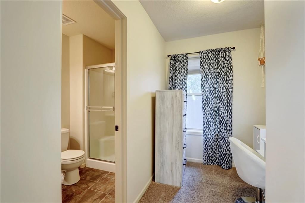 1316 NE Kenwood Drive — photo 45