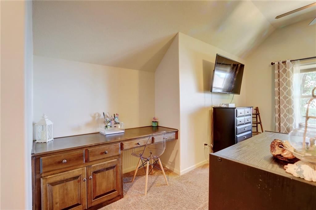 1316 NE Kenwood Drive — photo 49