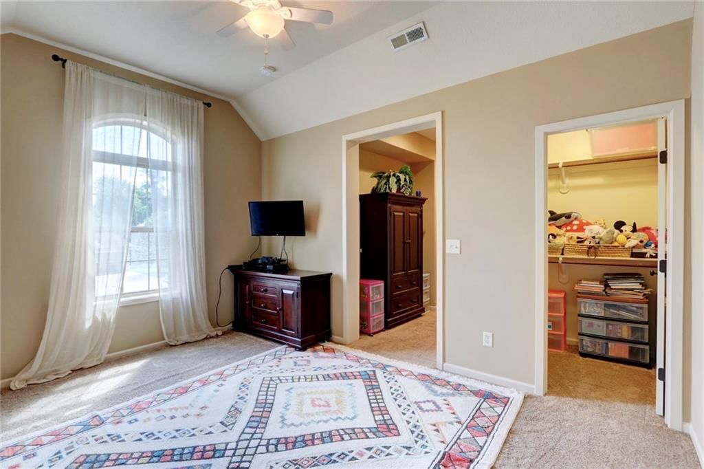 1316 NE Kenwood Drive — photo 63