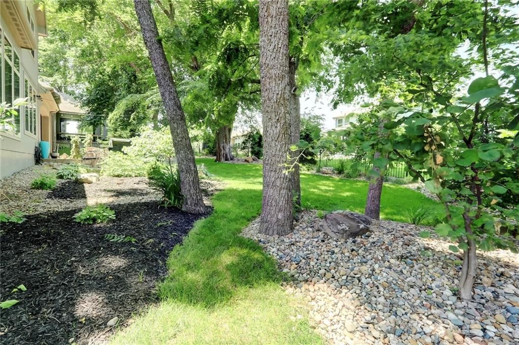 1316 NE Kenwood Drive — photo 89