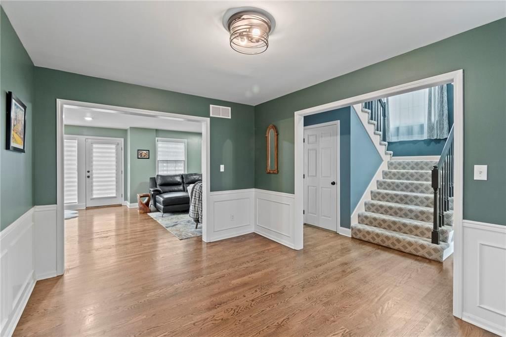 7230 N Smalley Avenue — photo 5