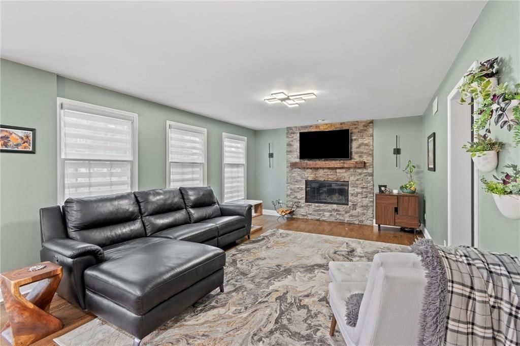 7230 N Smalley Avenue — photo 6