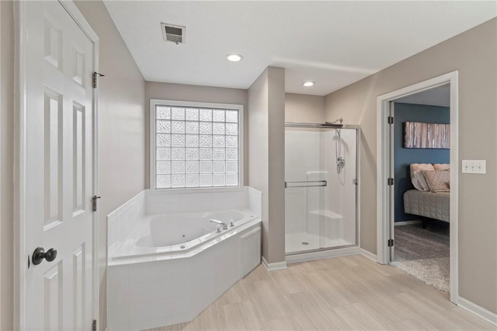 7230 N Smalley Avenue — photo 16