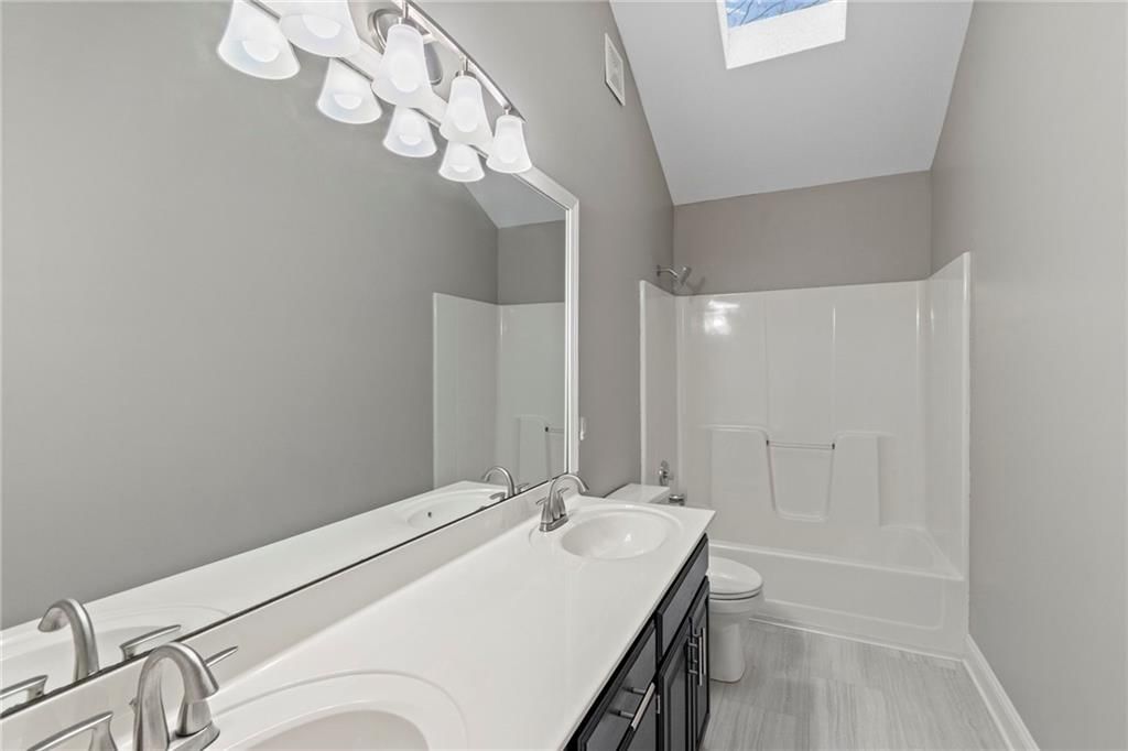 7230 N Smalley Avenue — photo 20