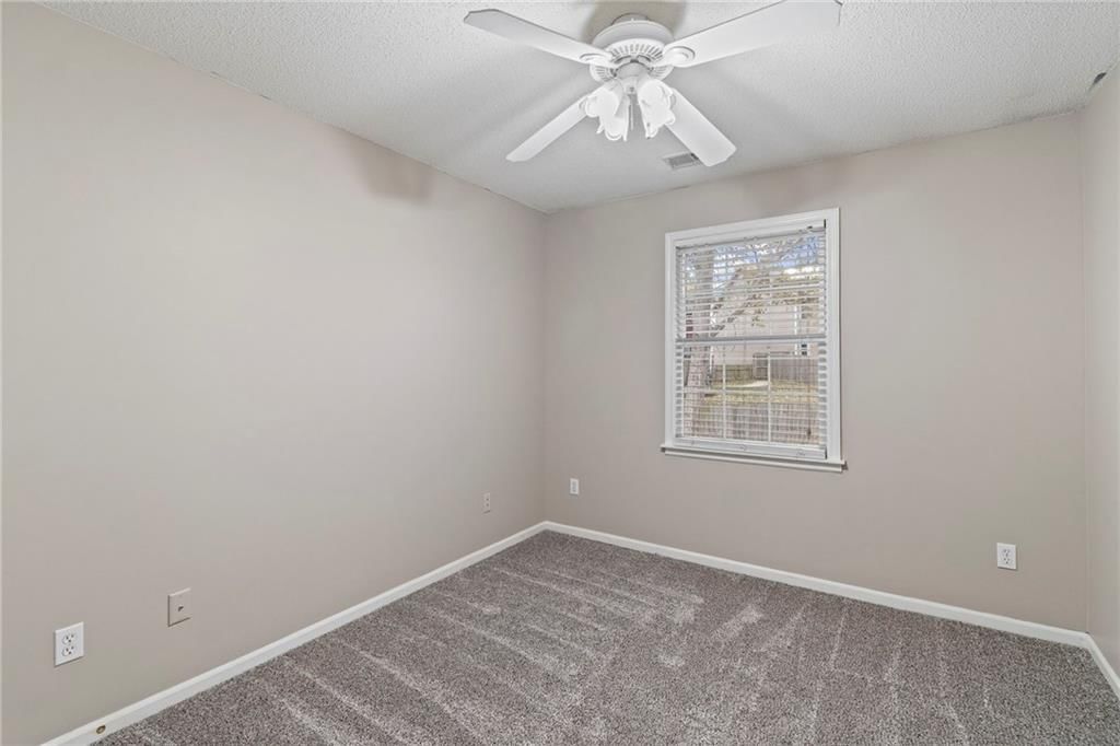 7230 N Smalley Avenue — photo 23