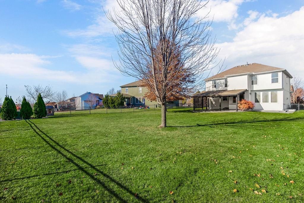 25573 W 143rd Terrace — photo 33
