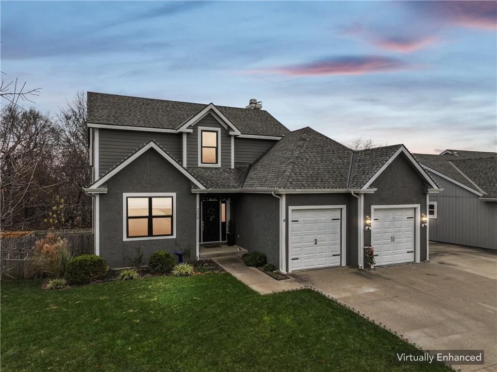 209 Hillside Drive — photo 1