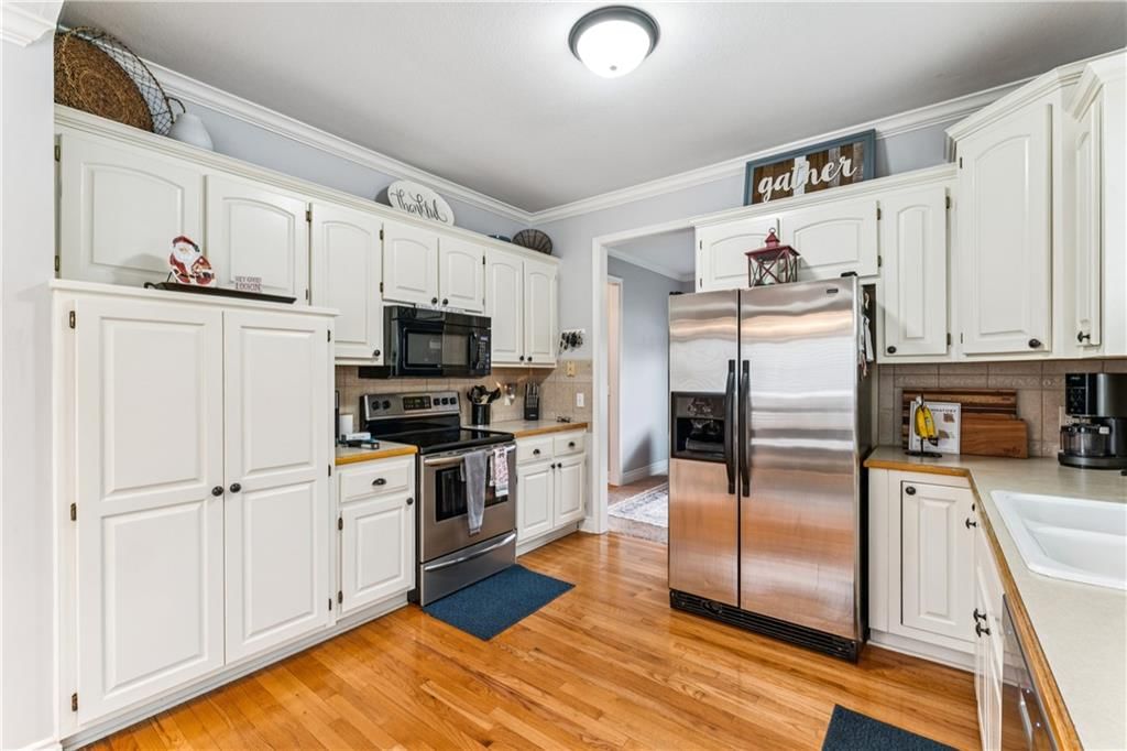 209 Hillside Drive — photo 10