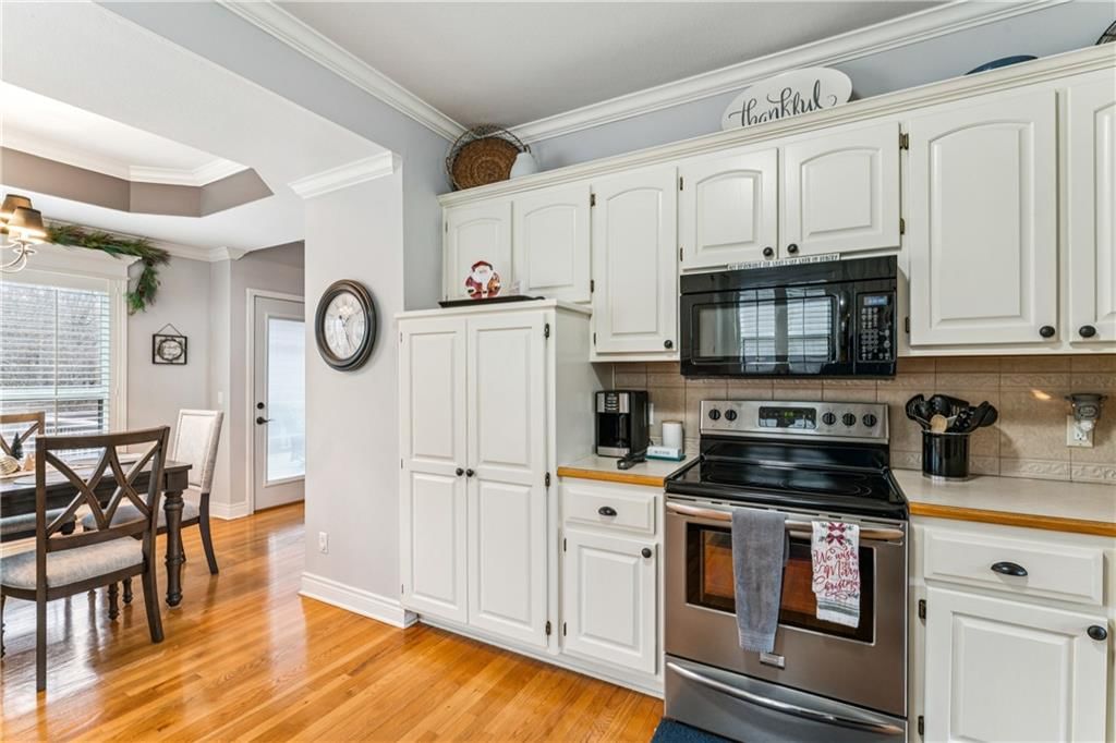 209 Hillside Drive — photo 11
