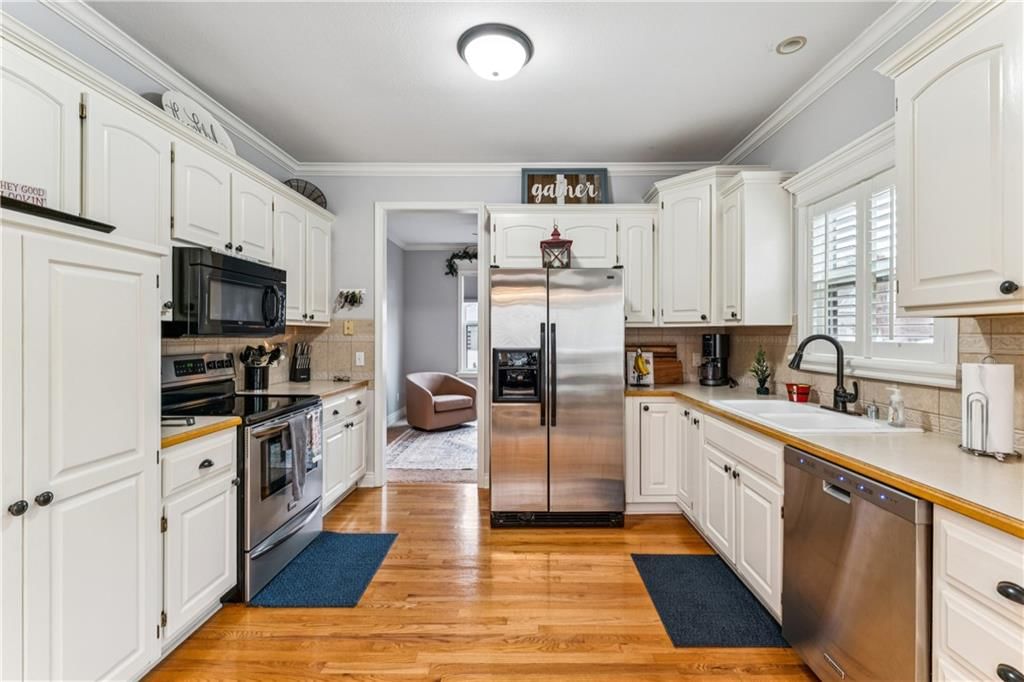 209 Hillside Drive — photo 12