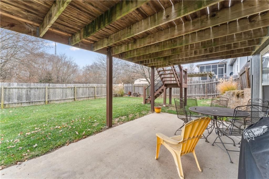 209 Hillside Drive — photo 36