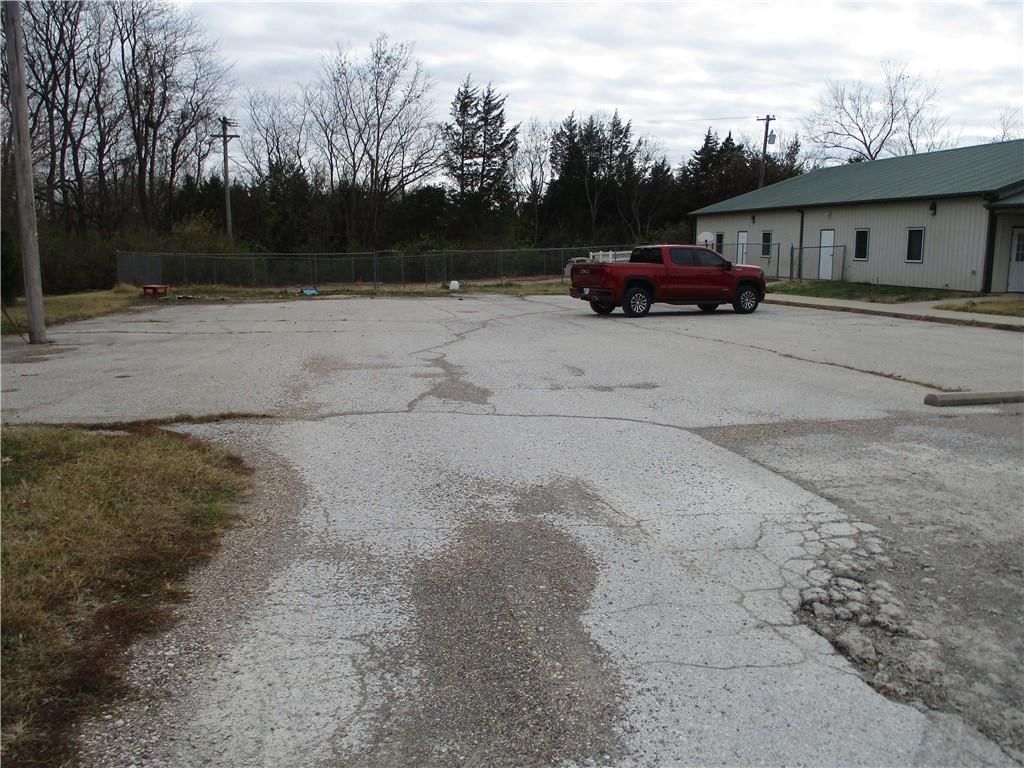 1250 Commercial N/A — photo 3