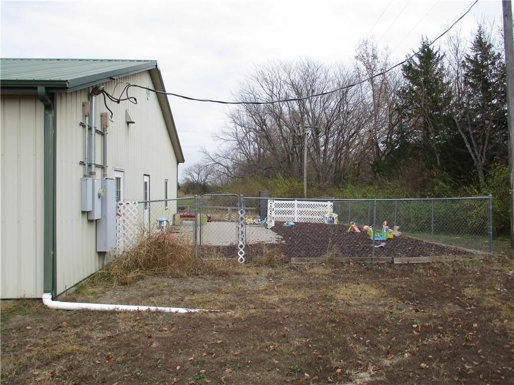 1250 Commercial N/A — photo 6