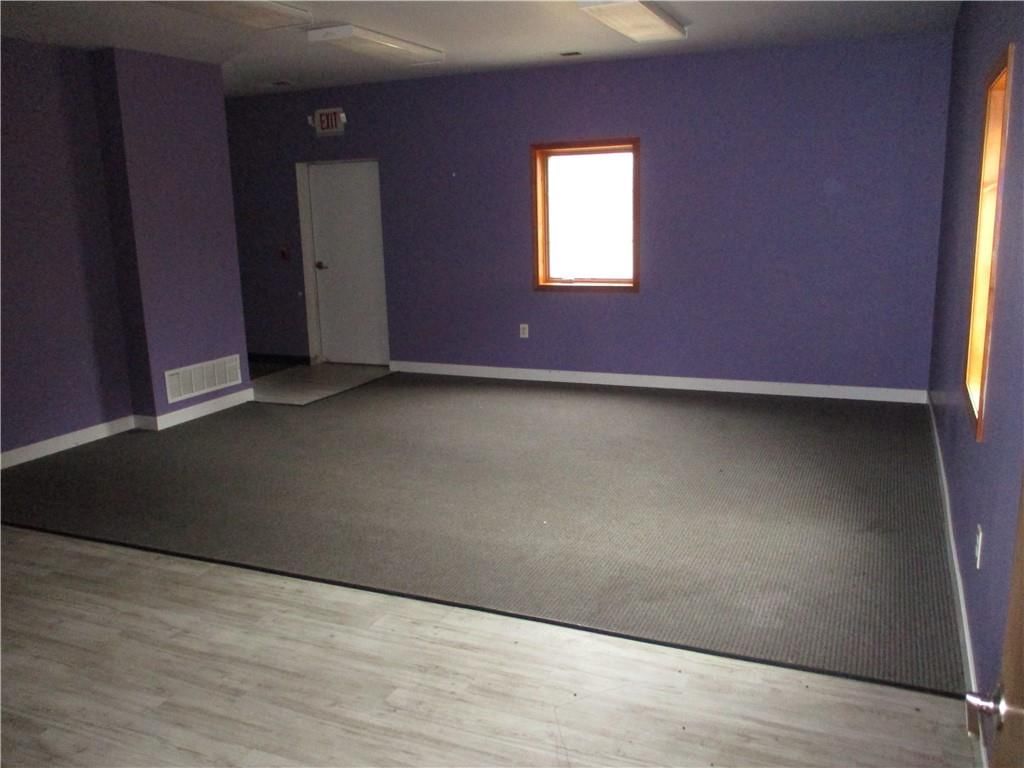 1250 Commercial N/A — photo 11