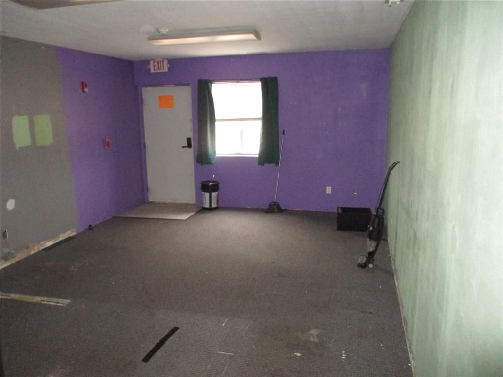 1250 Commercial N/A — photo 23