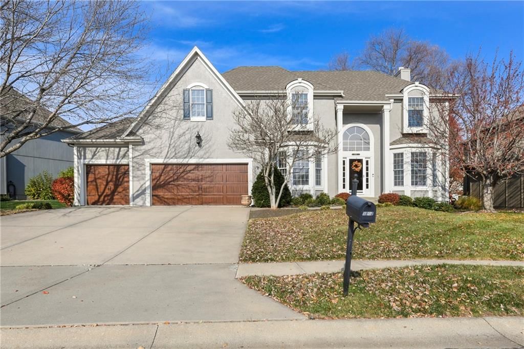 5102 W 161st Terrace, Overland Park, KS