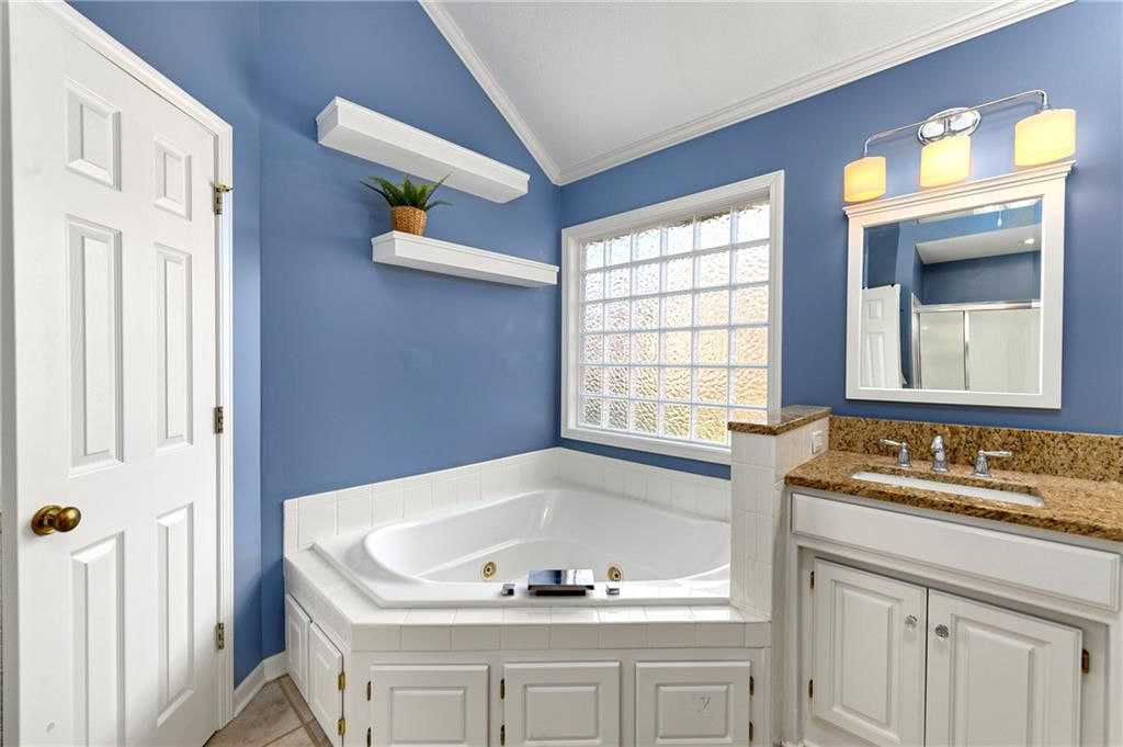 5102 W 161st Terrace — photo 30